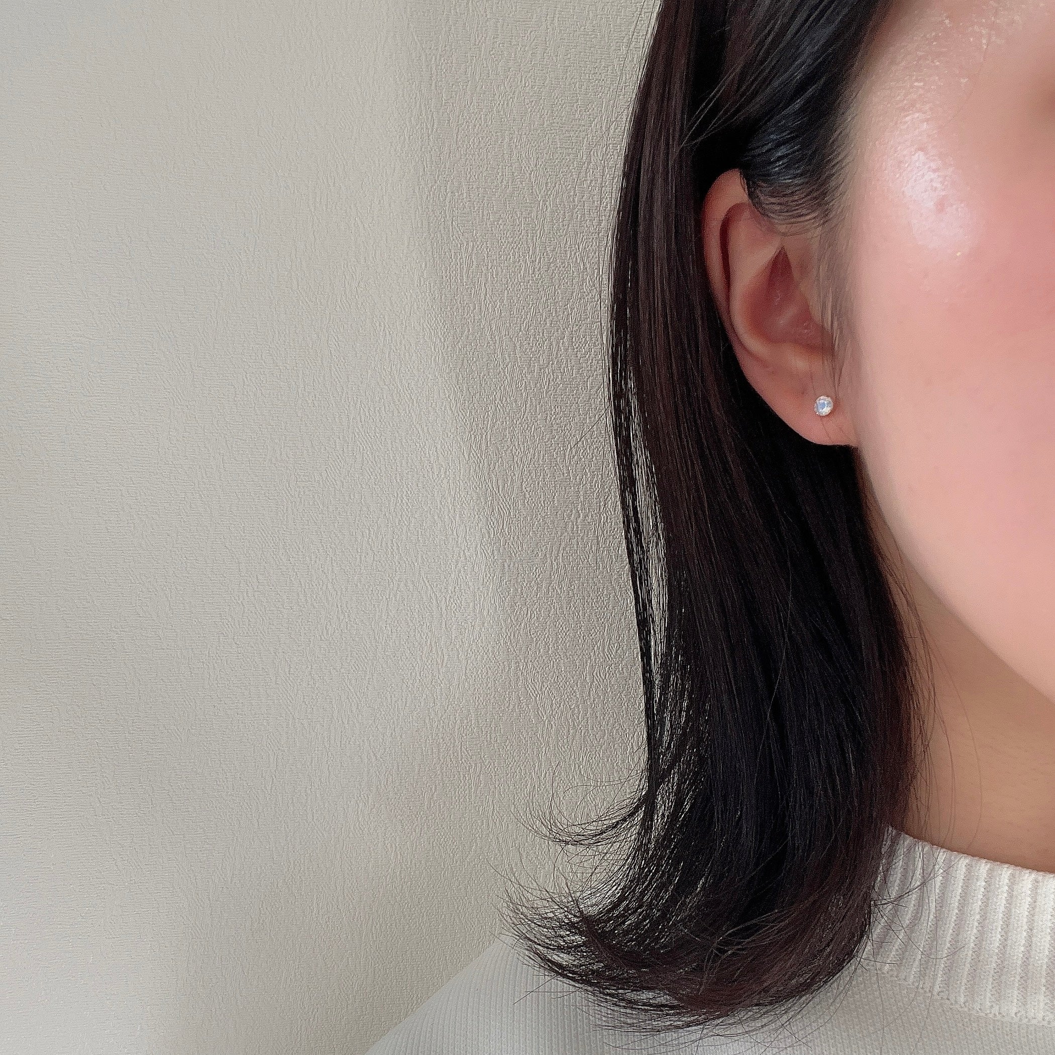 K18ロイヤルブルームーンストーンピアス