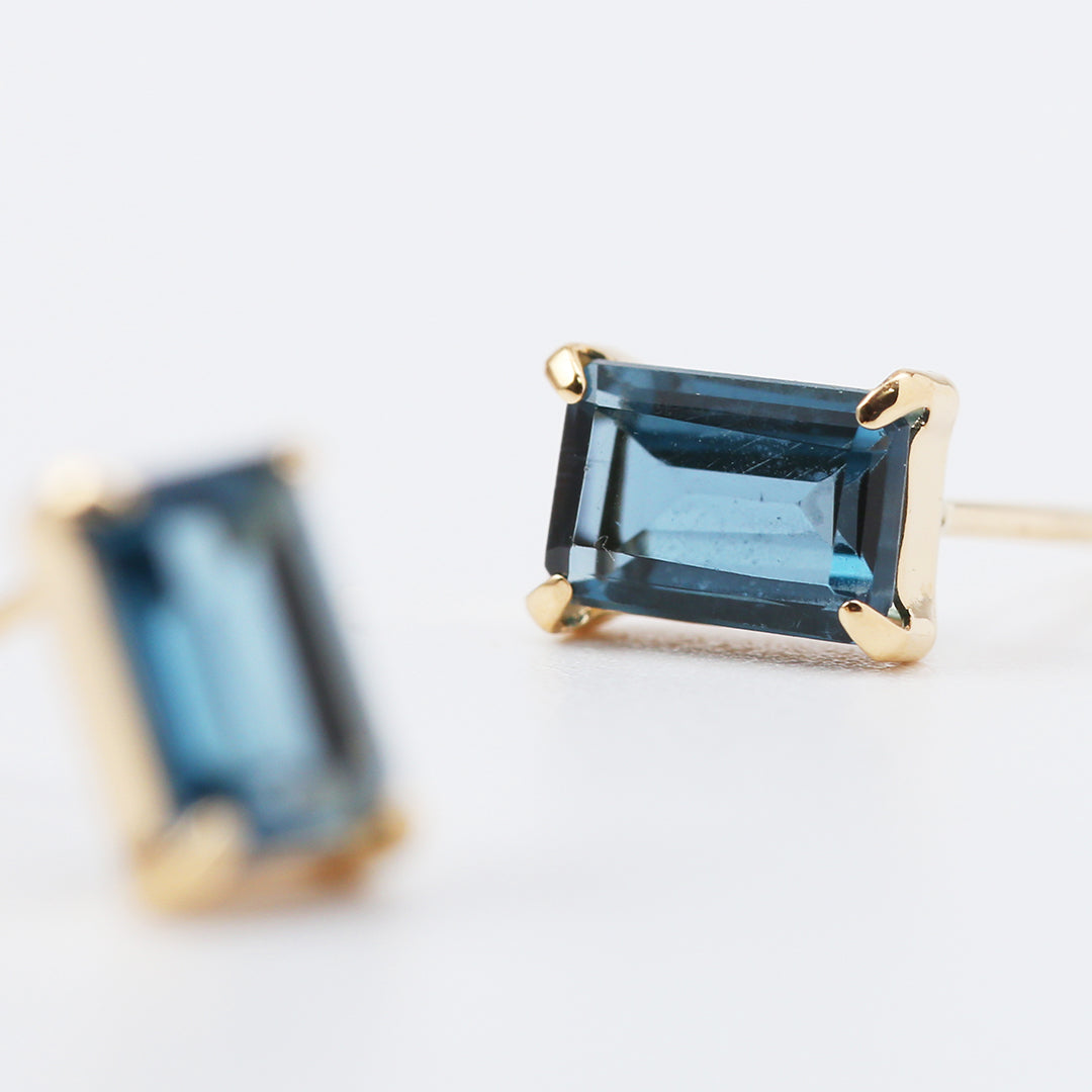 K18スクエアロンドンブルートパーズピアス