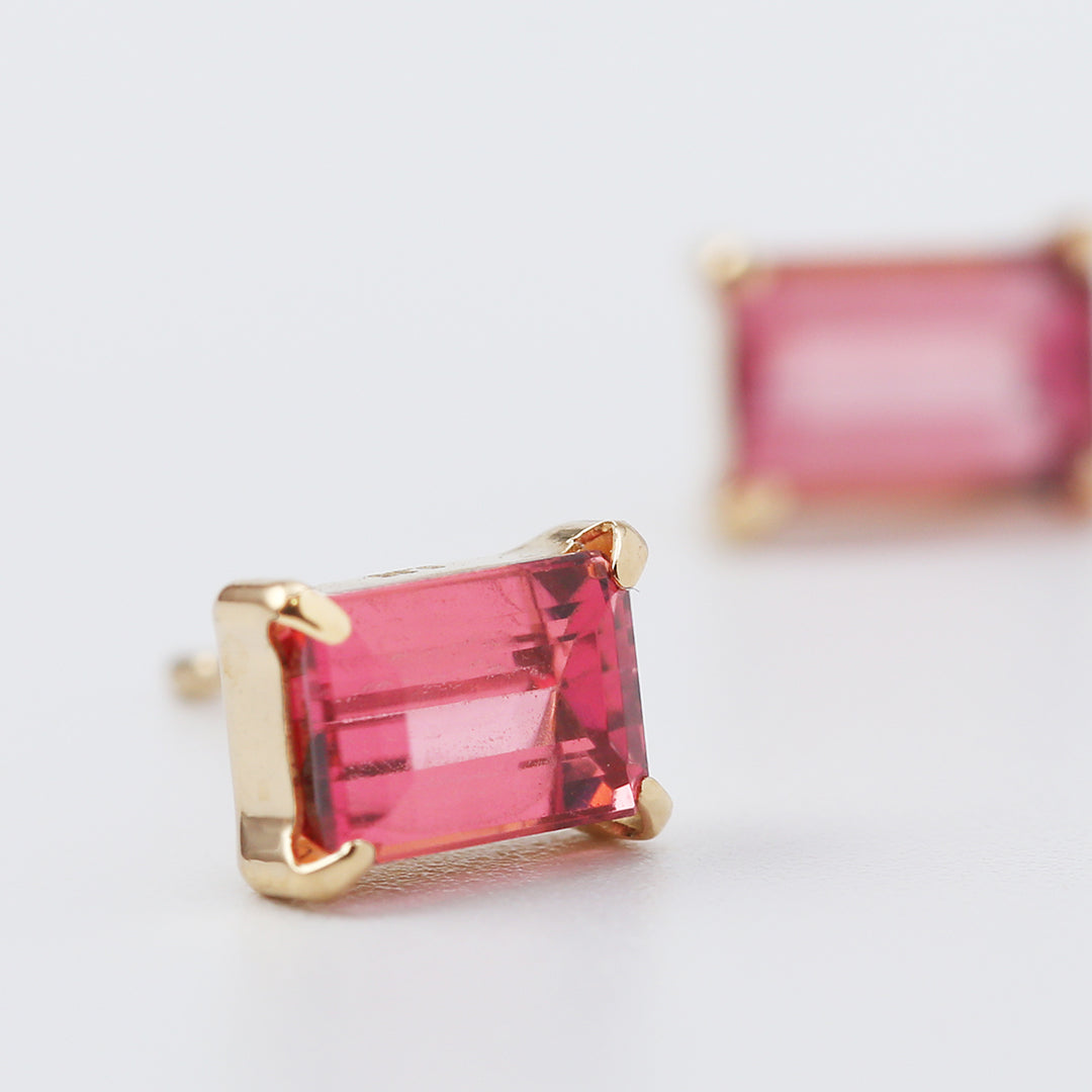 K18スクエアピンクトルマリンピアス