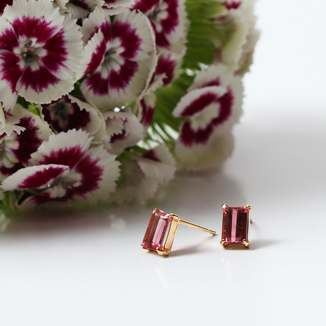 K18スクエアピンクトルマリンピアス