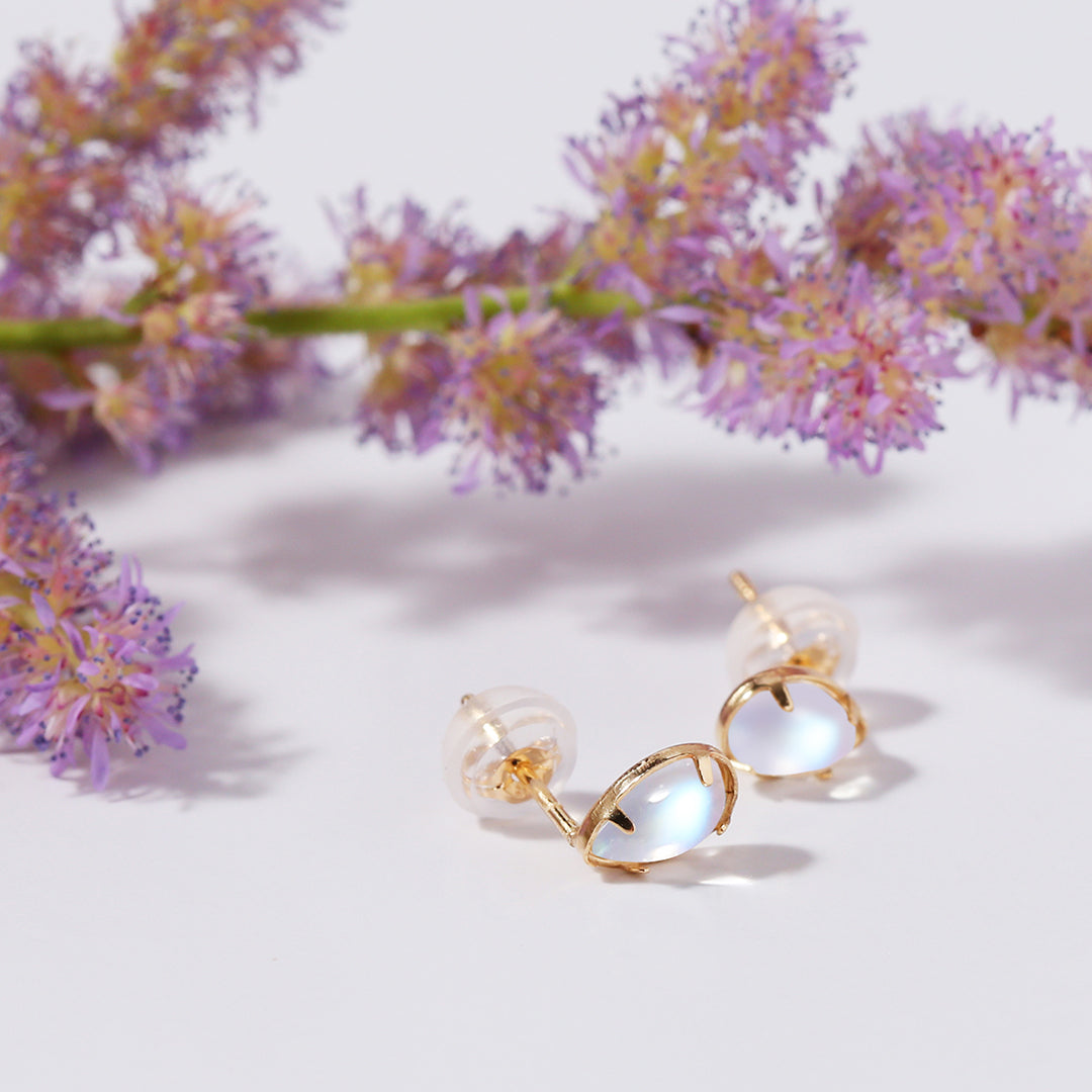 K18ロイヤルブルームーンストーンツユピアス