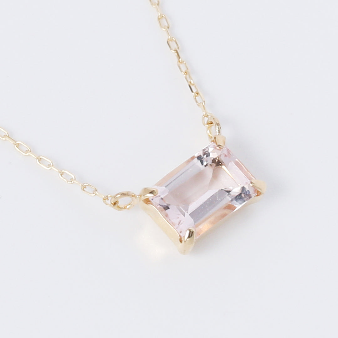 K18スクエアモルガナイトネックレス