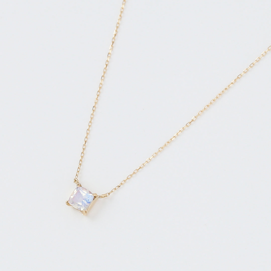 K18ロイヤルブルームーンストーンネックレス