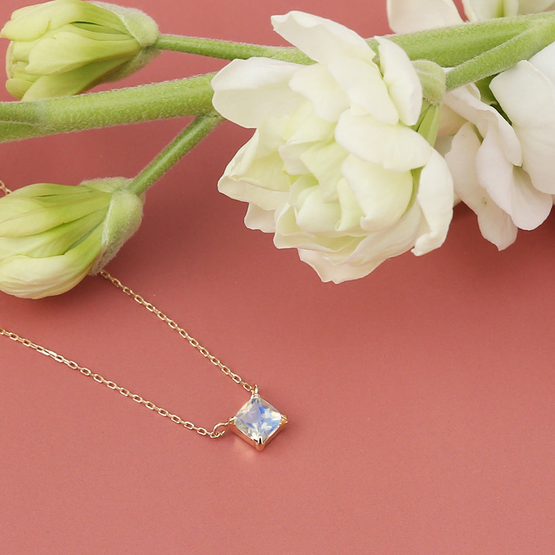 K18ロイヤルブルームーンストーンネックレス