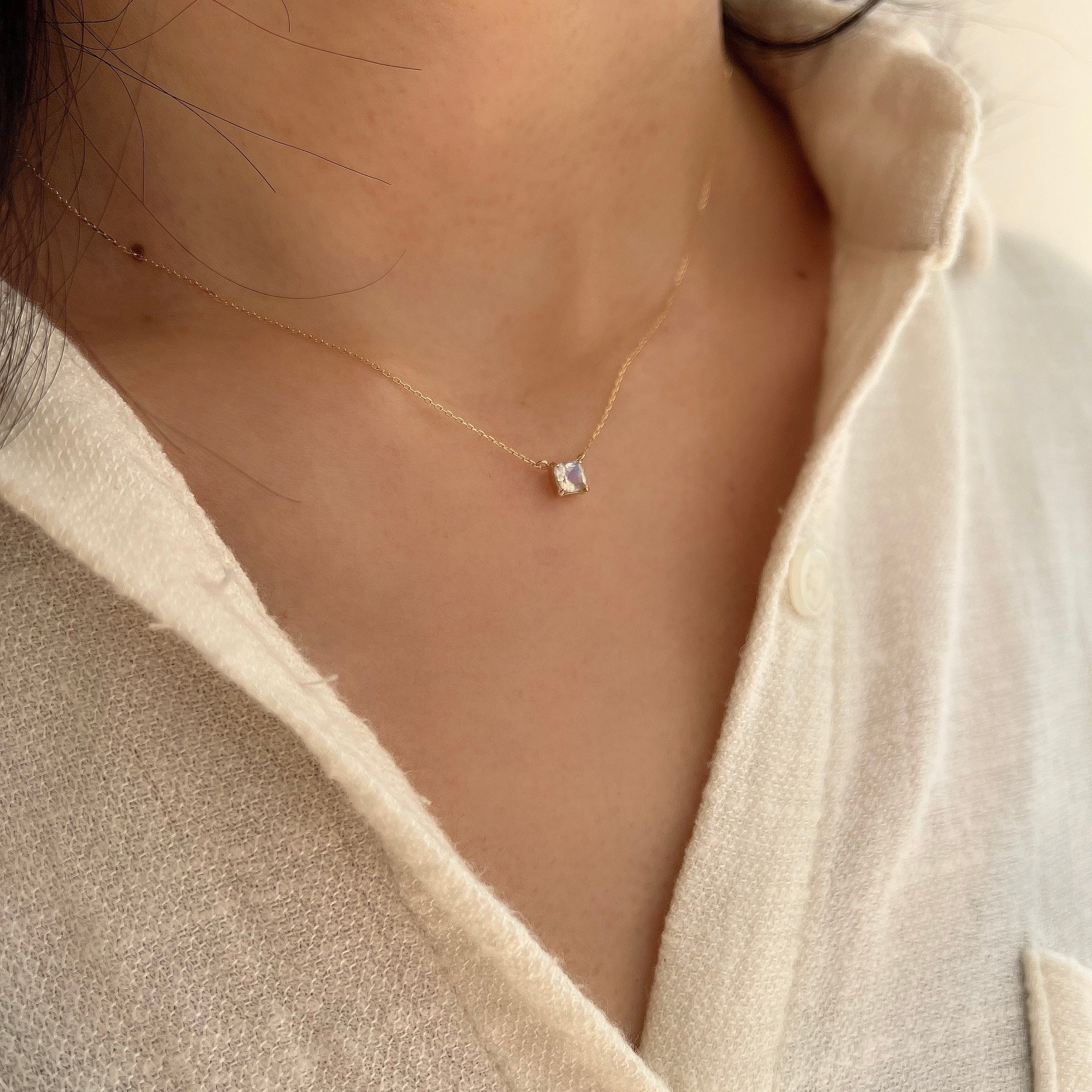 K18ロイヤルブルームーンストーンネックレス