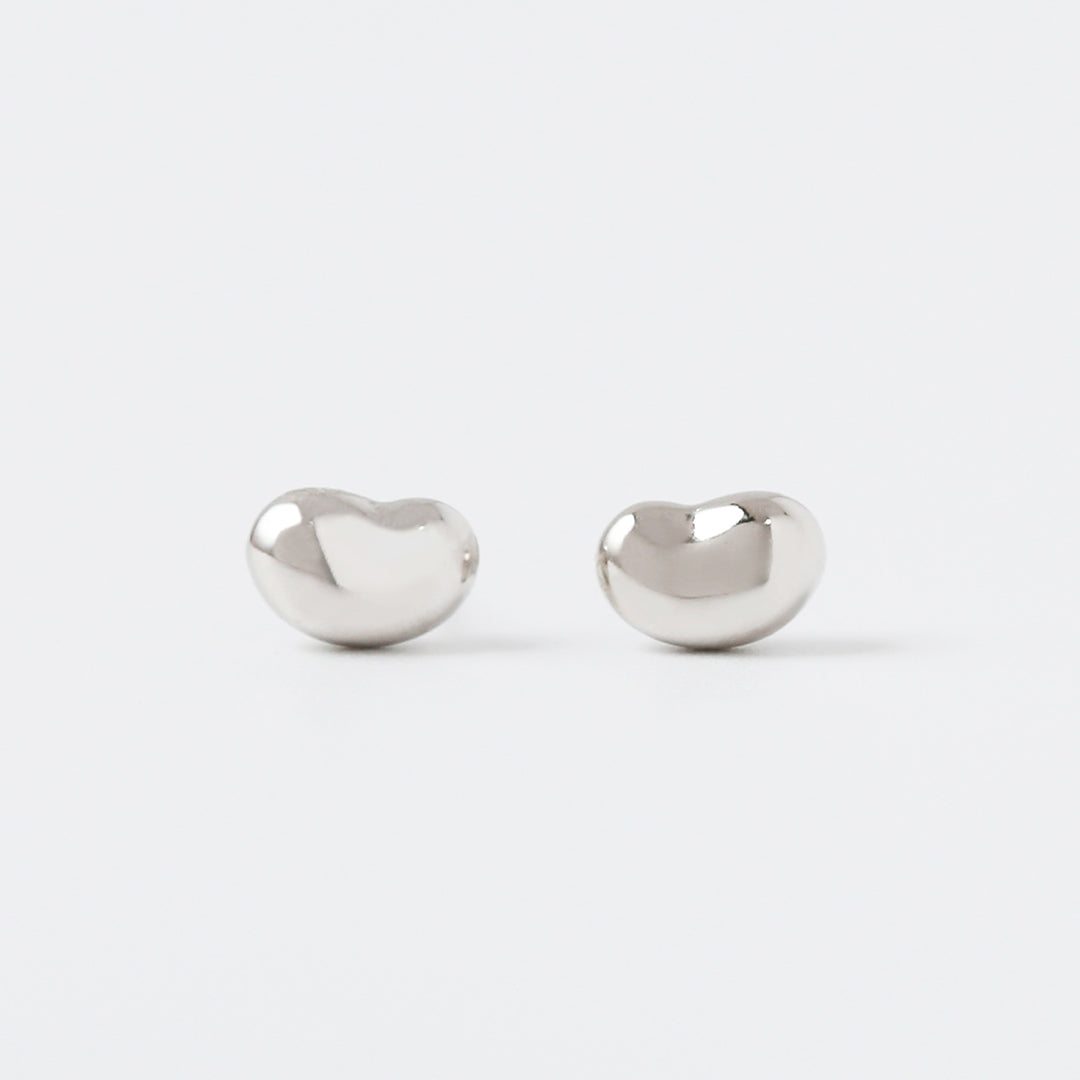 K18WGアリコルージュピアス