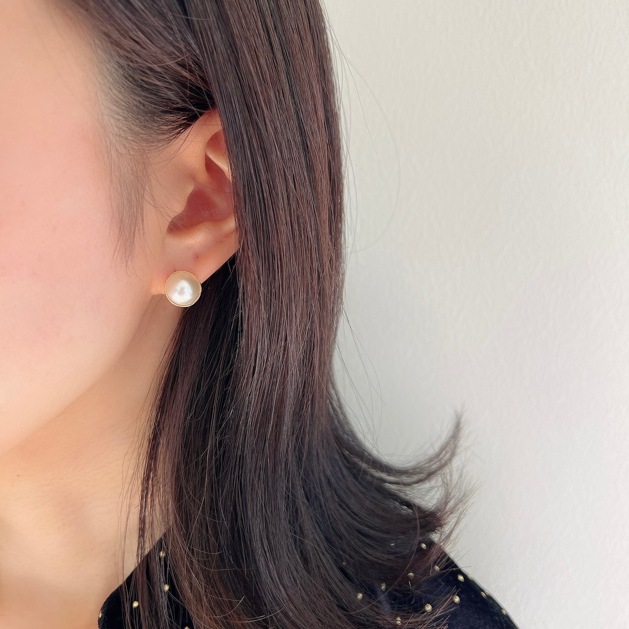 K18手巻きマベパールピアス