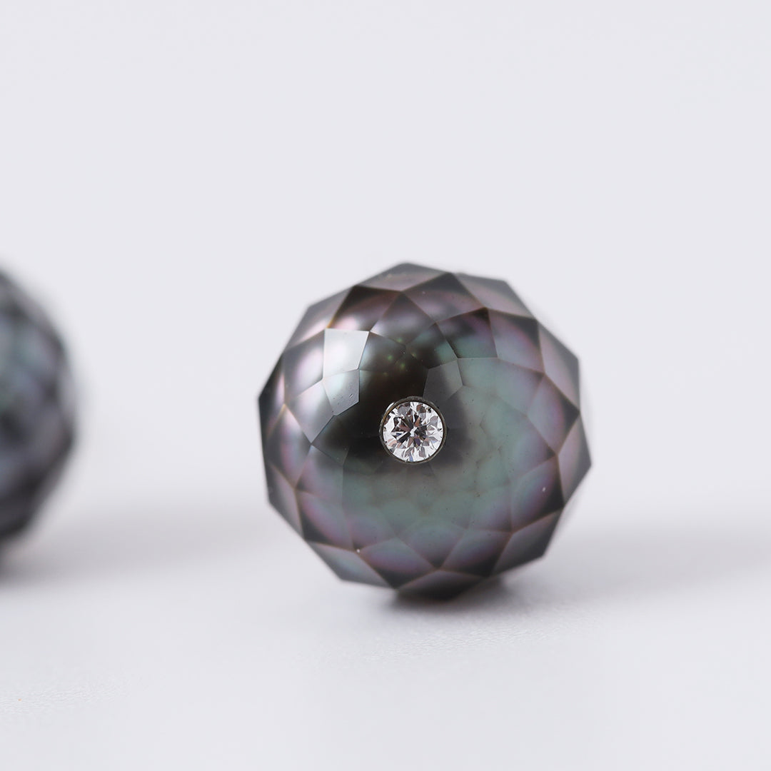 K18タヒチカットパールダイヤピアス