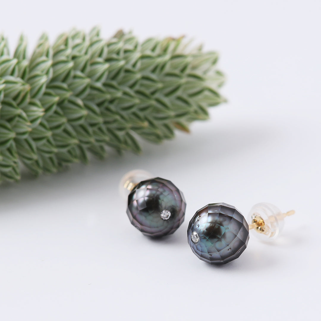 K18タヒチカットパールダイヤピアス