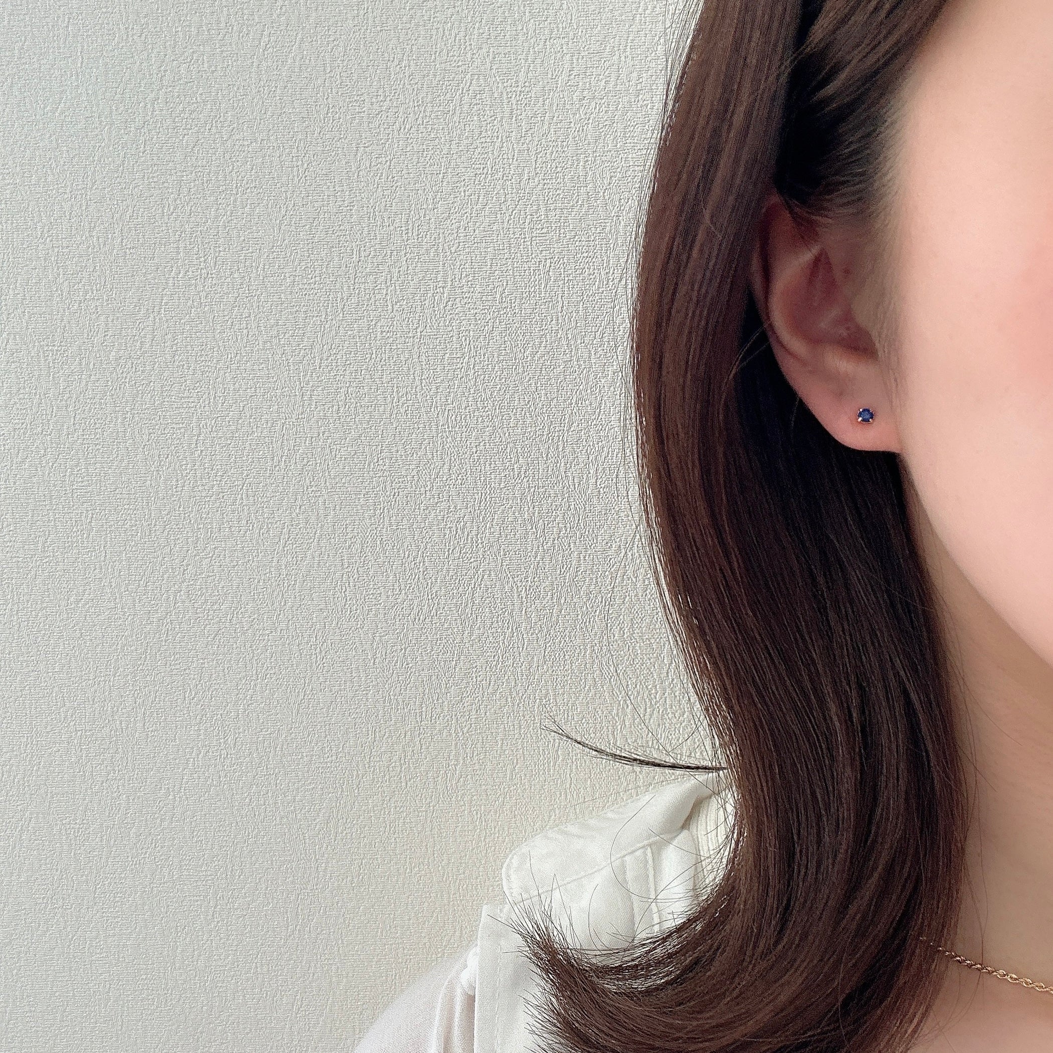 K18ブルーサファイアピアス