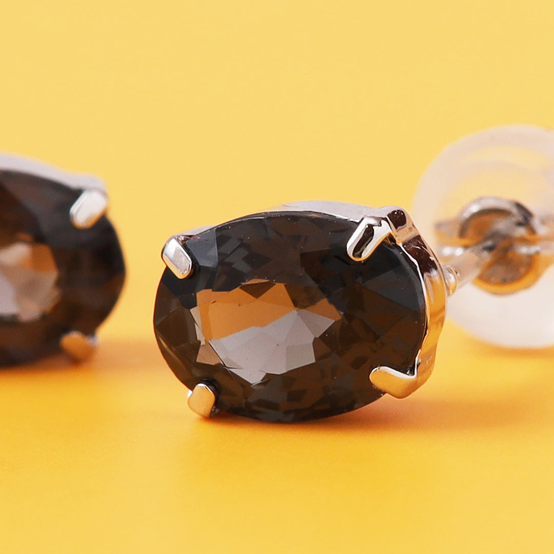 Pt900メタルグレースピネルピアス(濃)