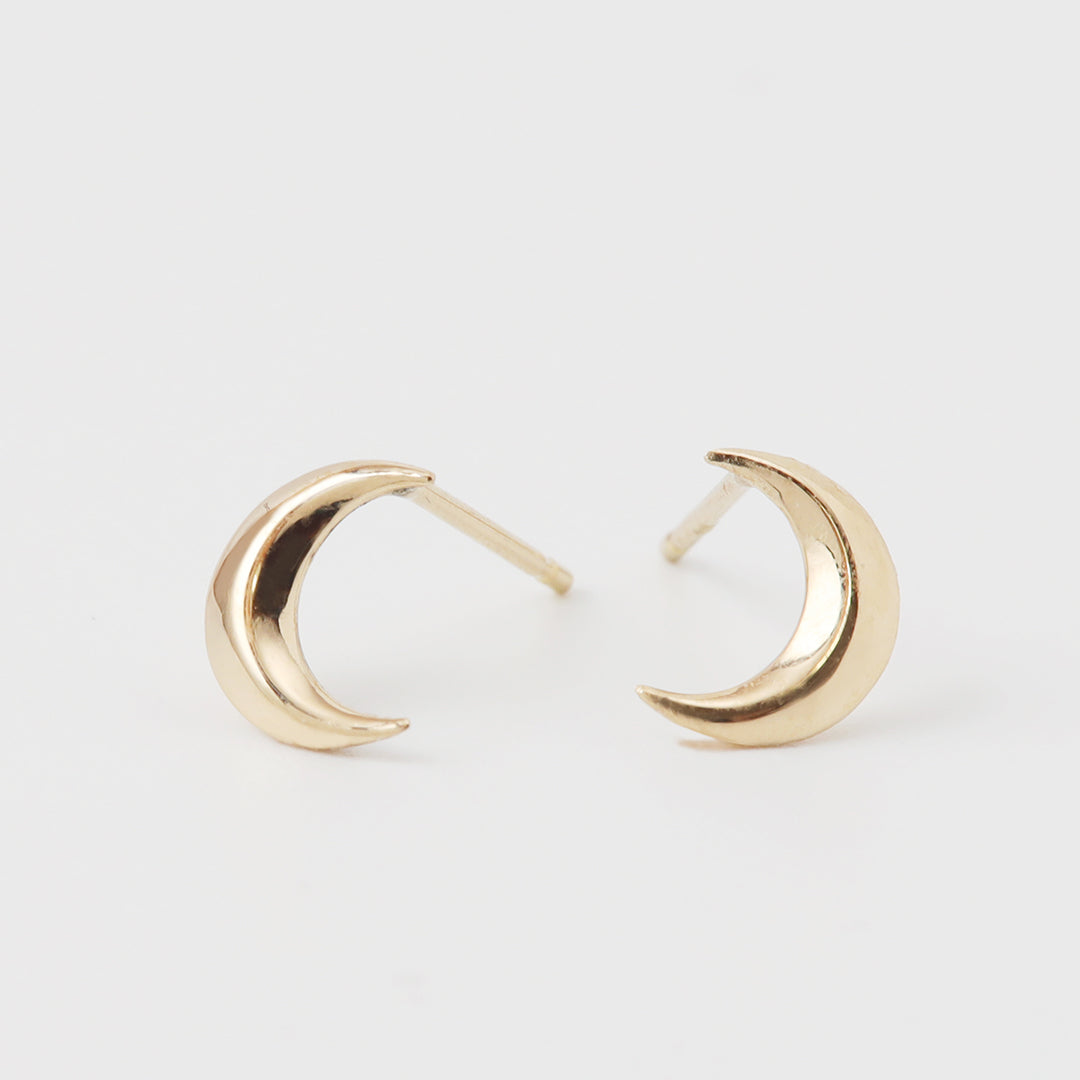 K18ツキピアス