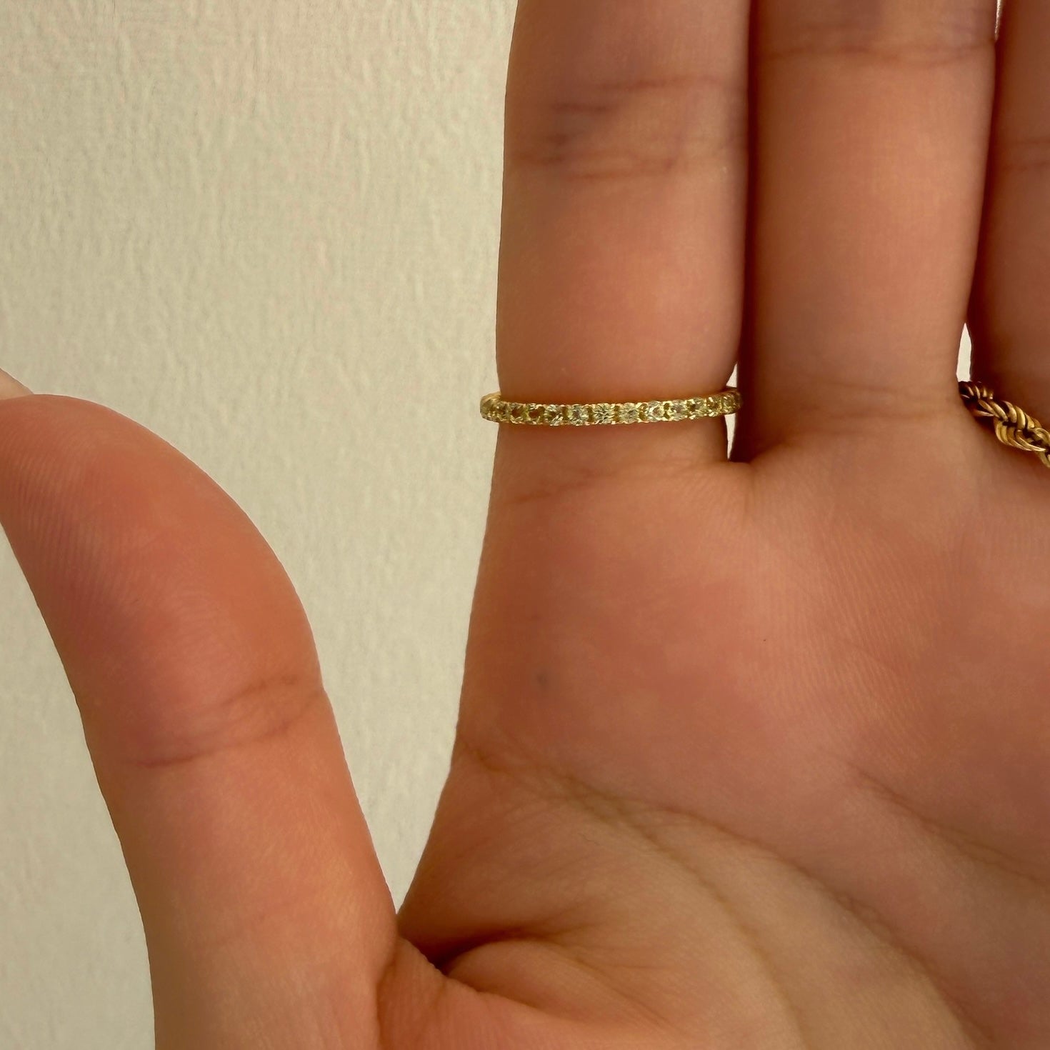 <期間限定販売>【受注生産品】K18ペリドットフルエタニティリング