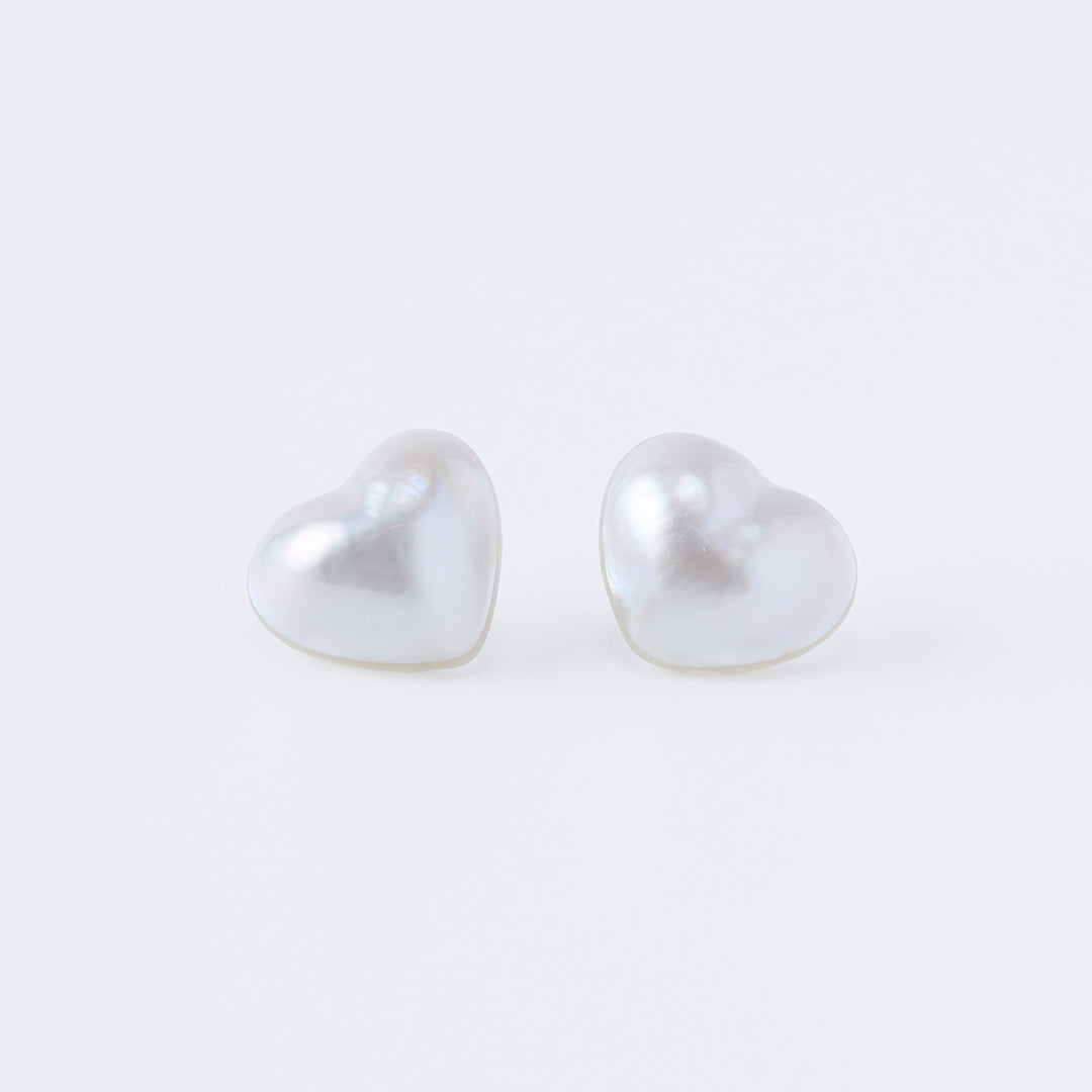 NEW＞K18ハート型マベパールピアス(ヨコ)