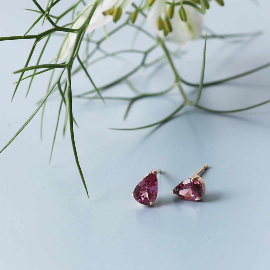 <NEW>K18タンガロードライトガーネットピアス