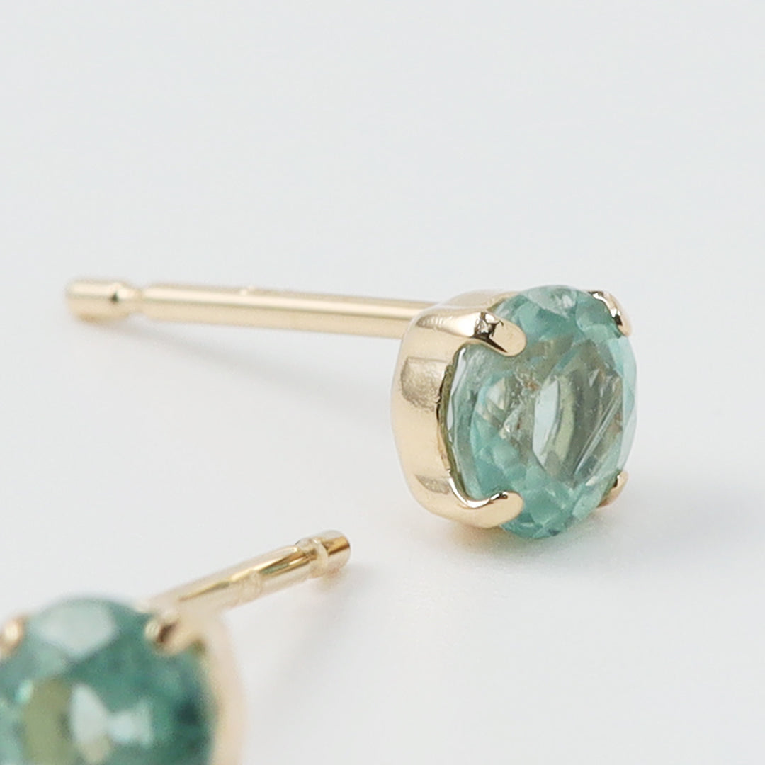 K18ミントカヤナイトピアス