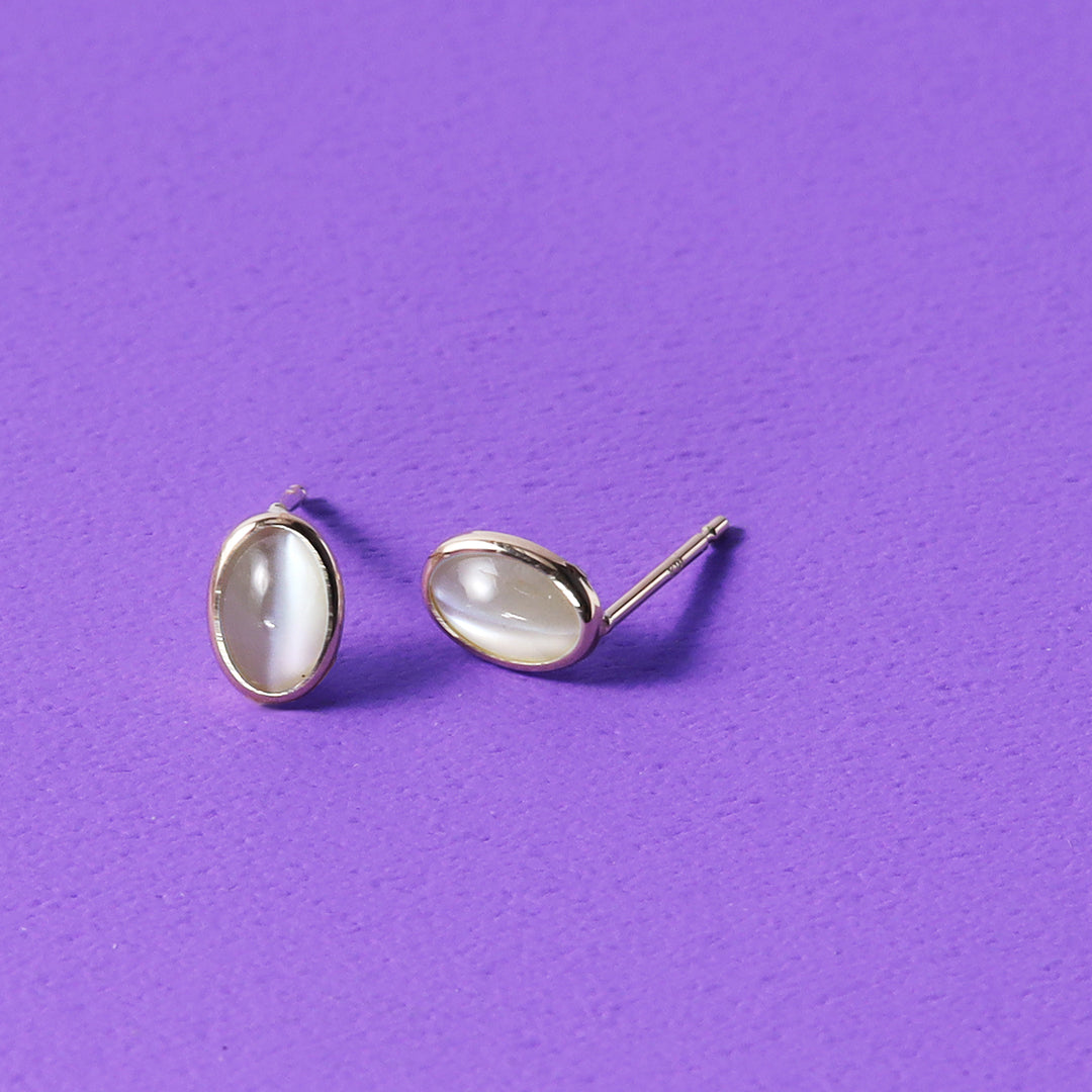 K18クリソベリルキャッツアイピアス