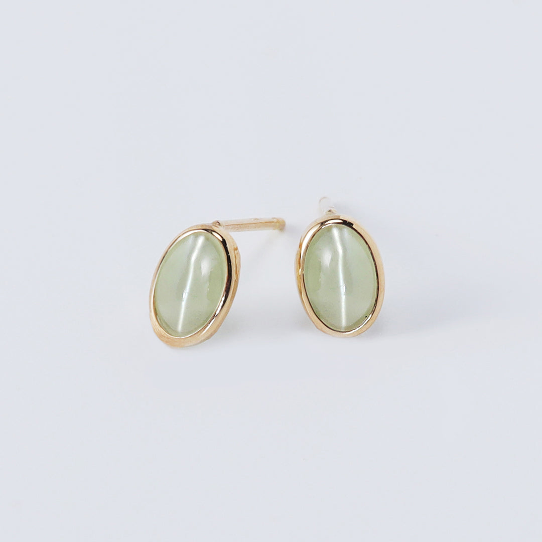 K18クリソベリルキャッツアイピアス