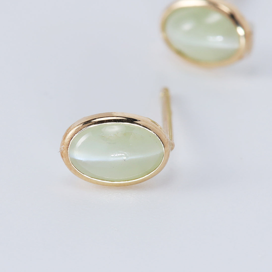 K18クリソベリルキャッツアイピアス