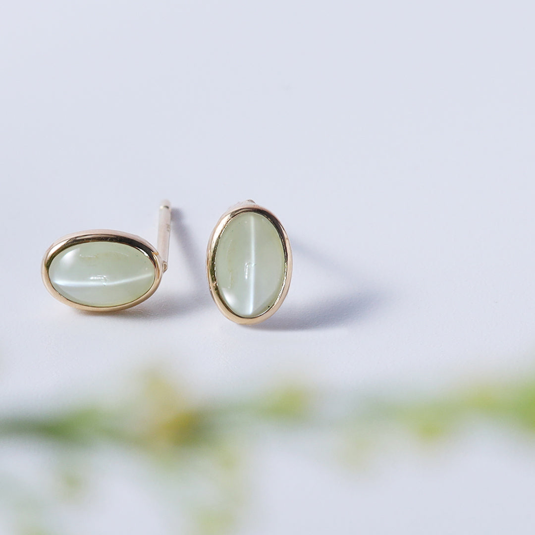 K18クリソベリルキャッツアイピアス