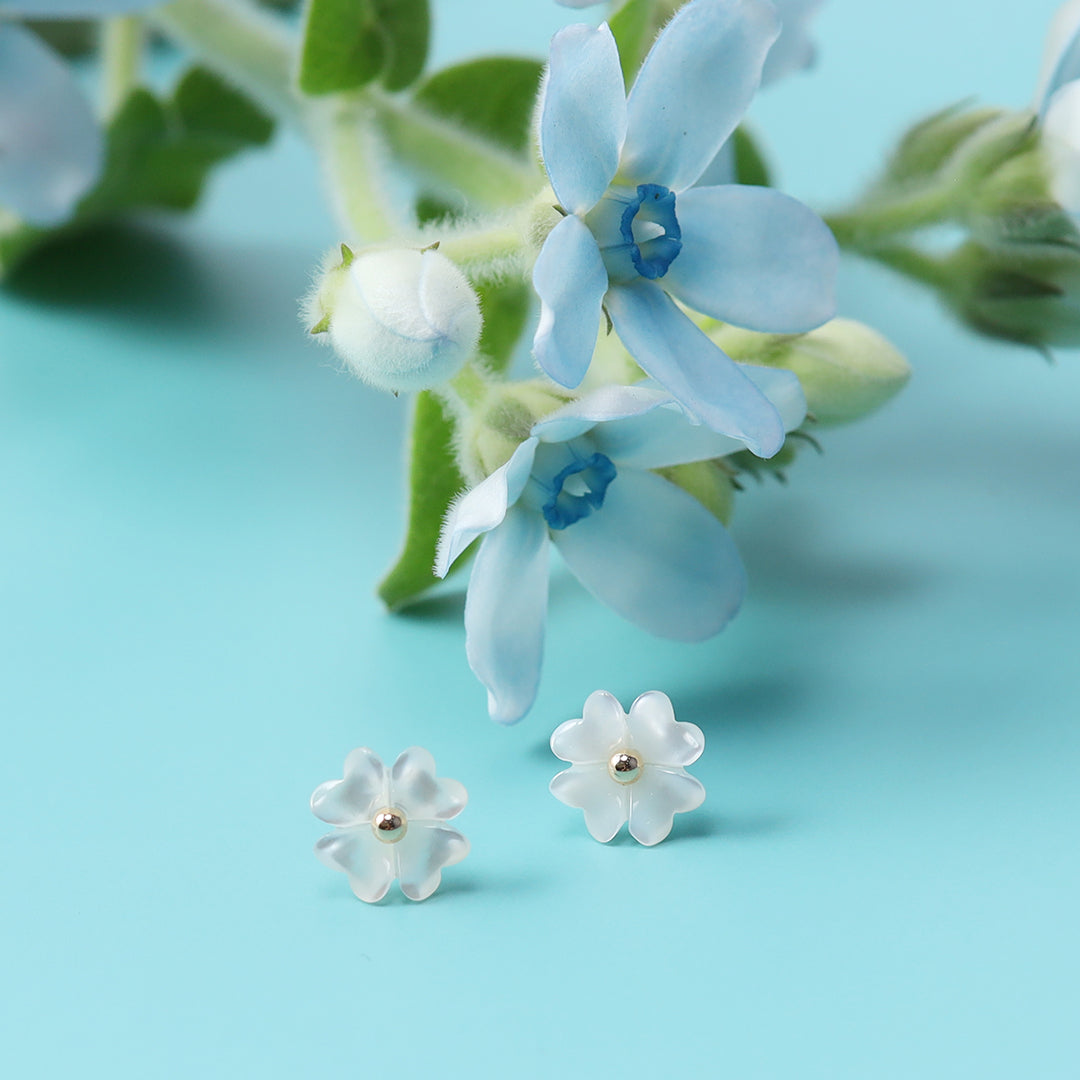 K18白蝶貝フラワー小(4枚)ピアス