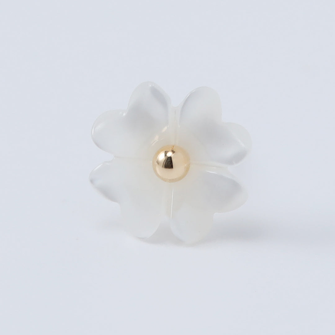 K18白蝶貝フラワー小(4枚)ピアス