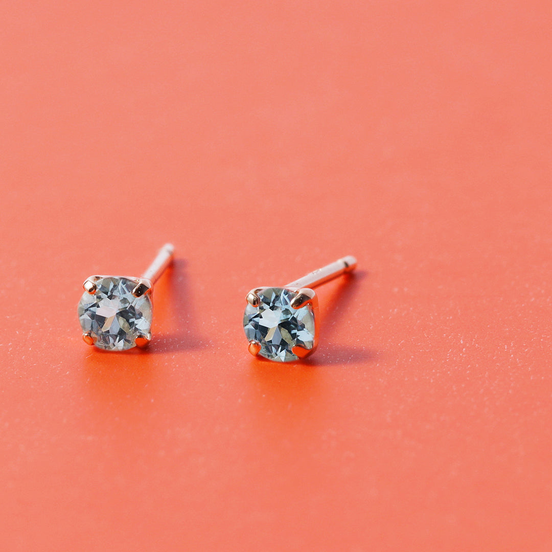 K18アクアマリンピアス