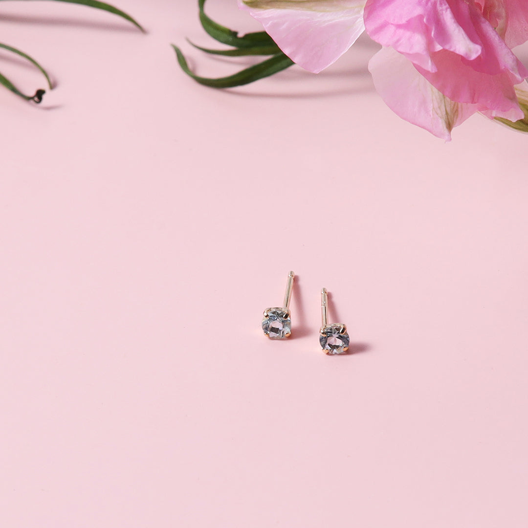 K18アクアマリンピアス