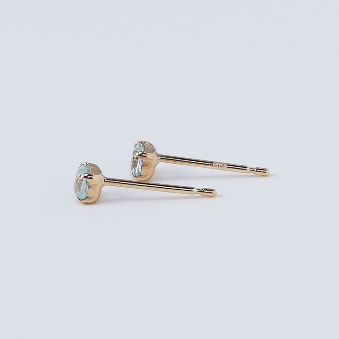 K18アクアマリンピアス