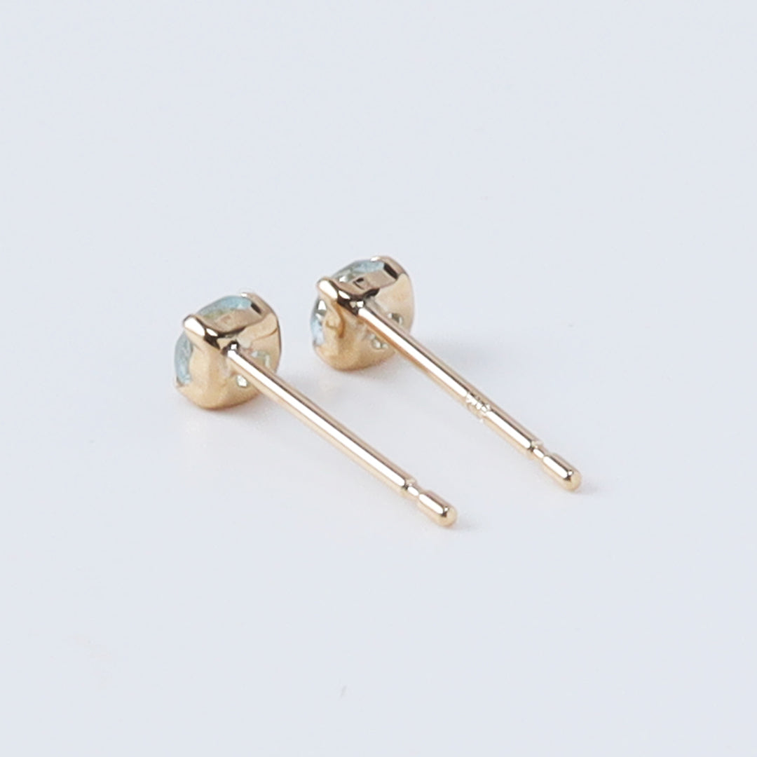 K18アクアマリンピアス