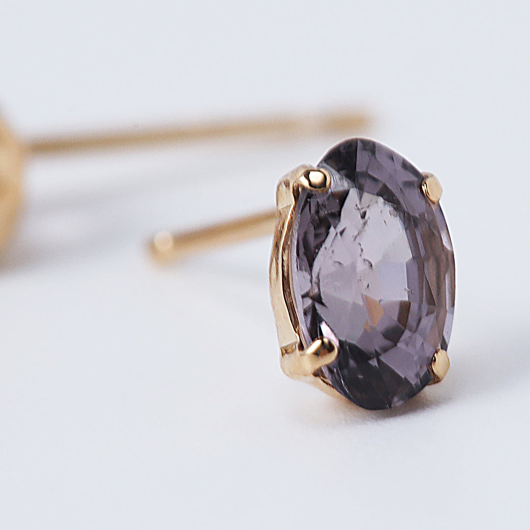 K18ラベンダースピネルピアス