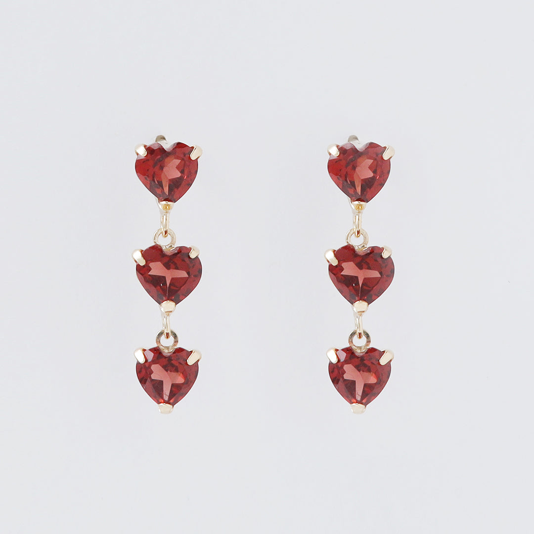 K18ハートガーネット3連ピアス