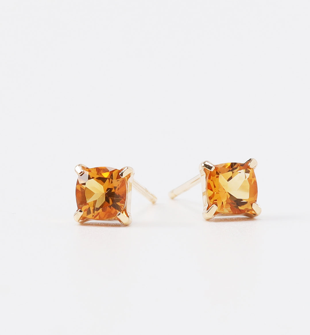 K18シトリンクッションピアス