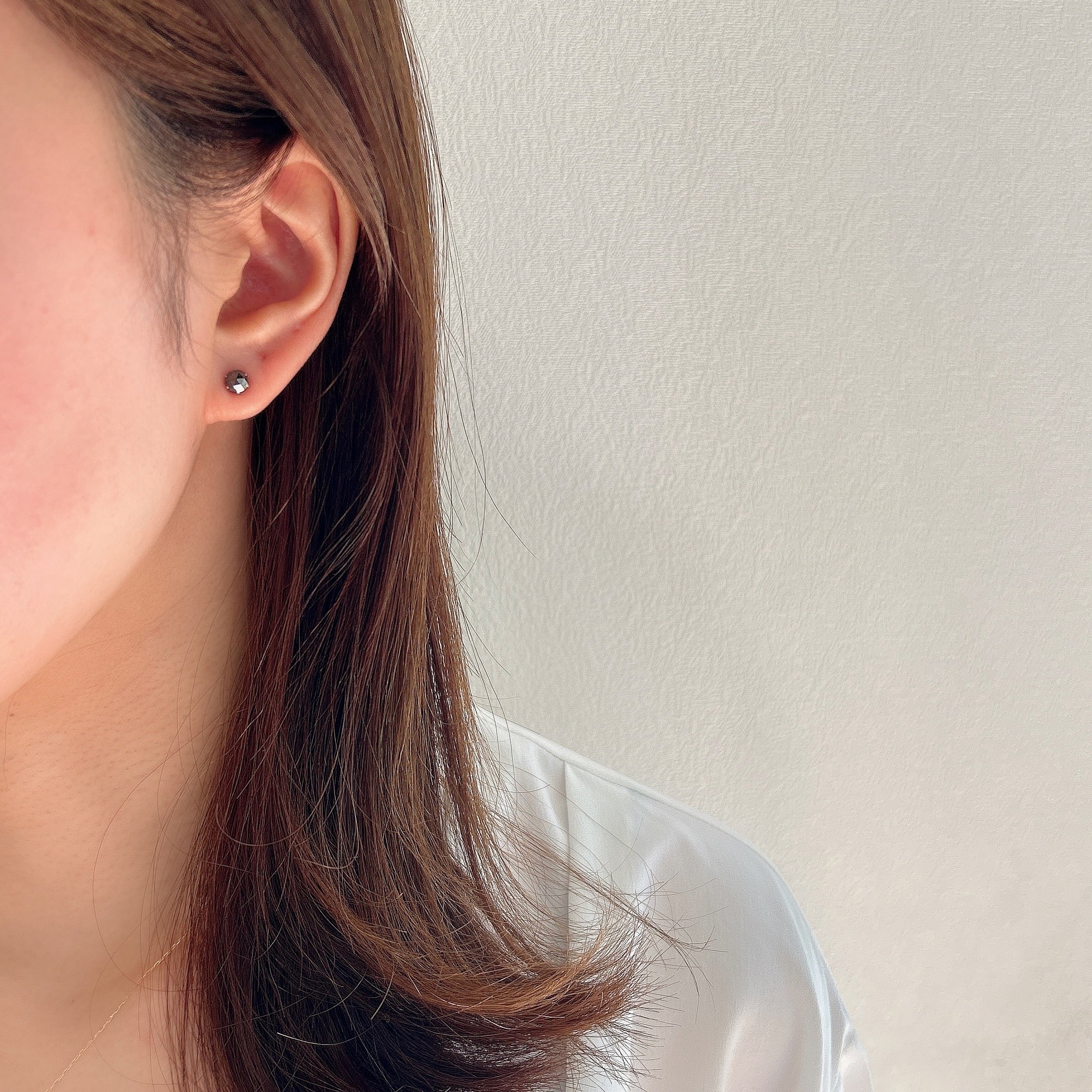 Pt900ブラックダイヤピアス(片耳)