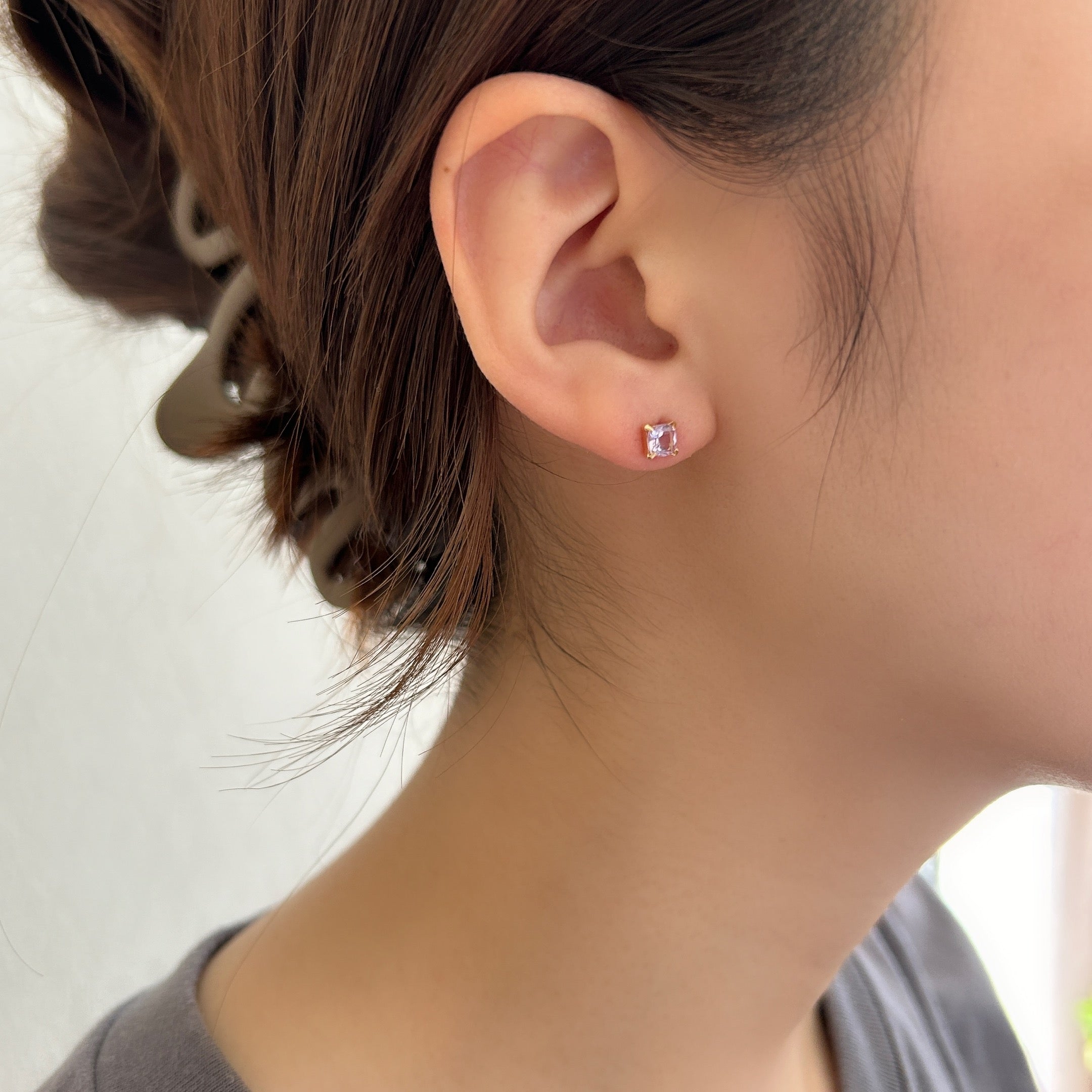 K18ローズアメジストクッションピアス