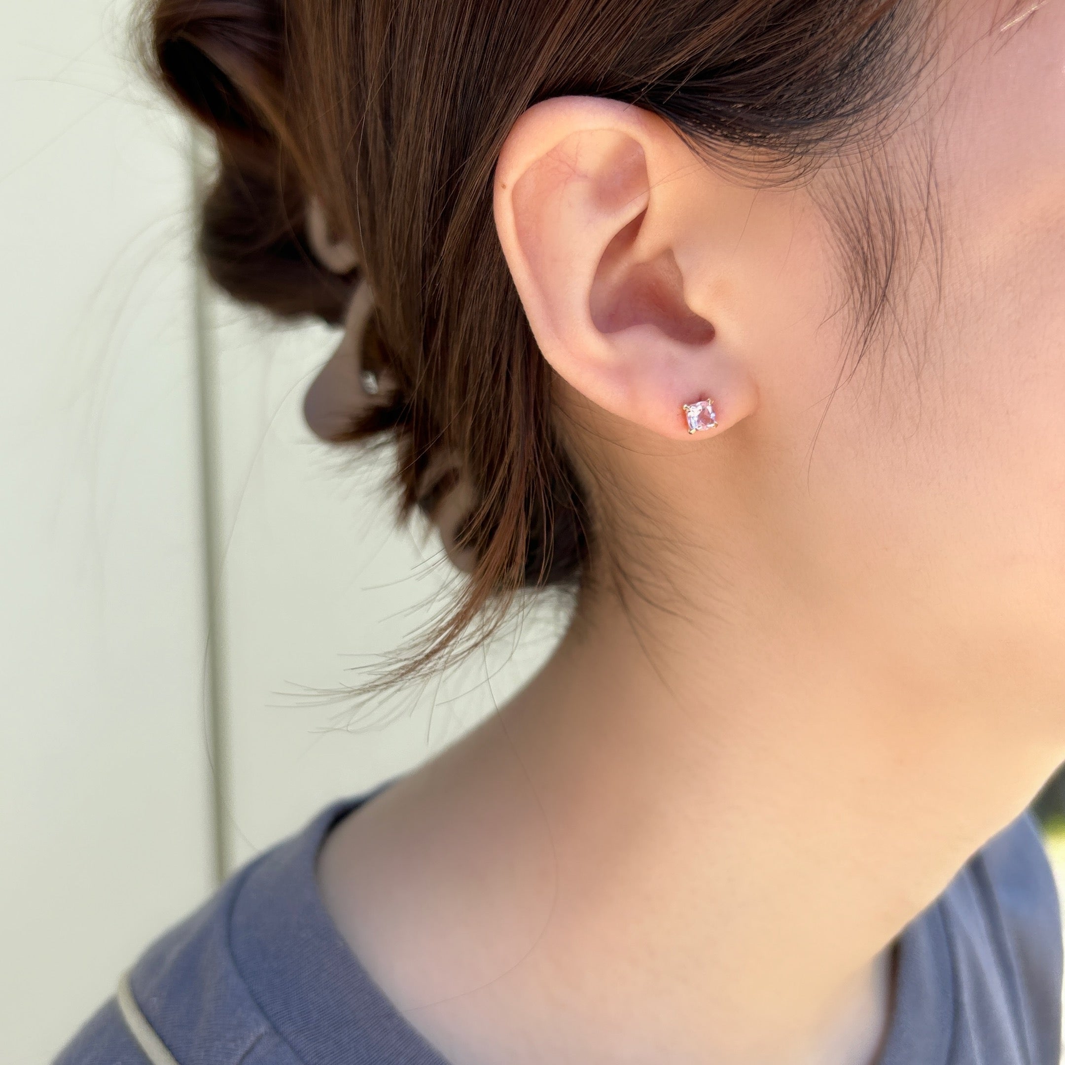 K18ローズアメジストクッションピアス