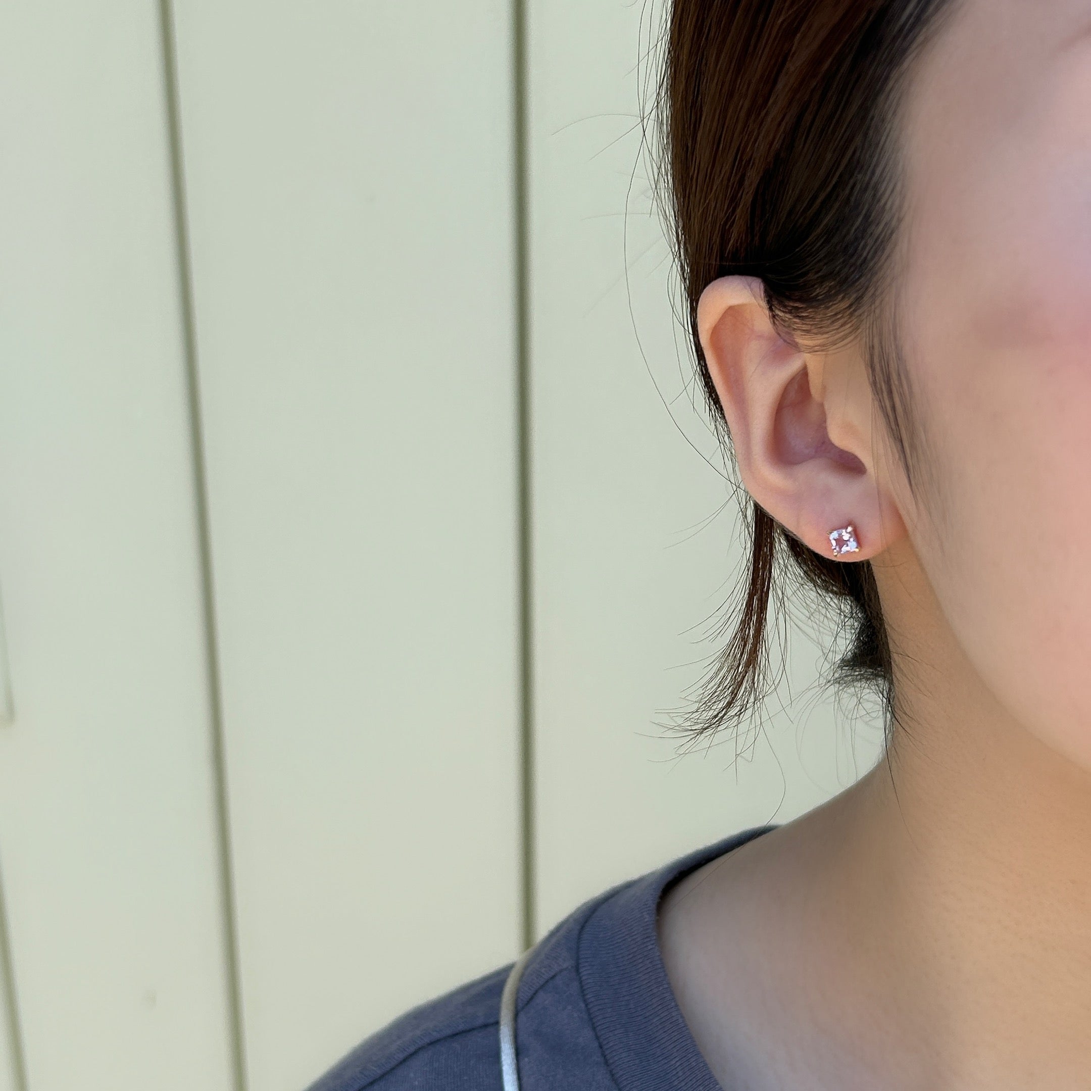 K18ローズアメジストクッションピアス