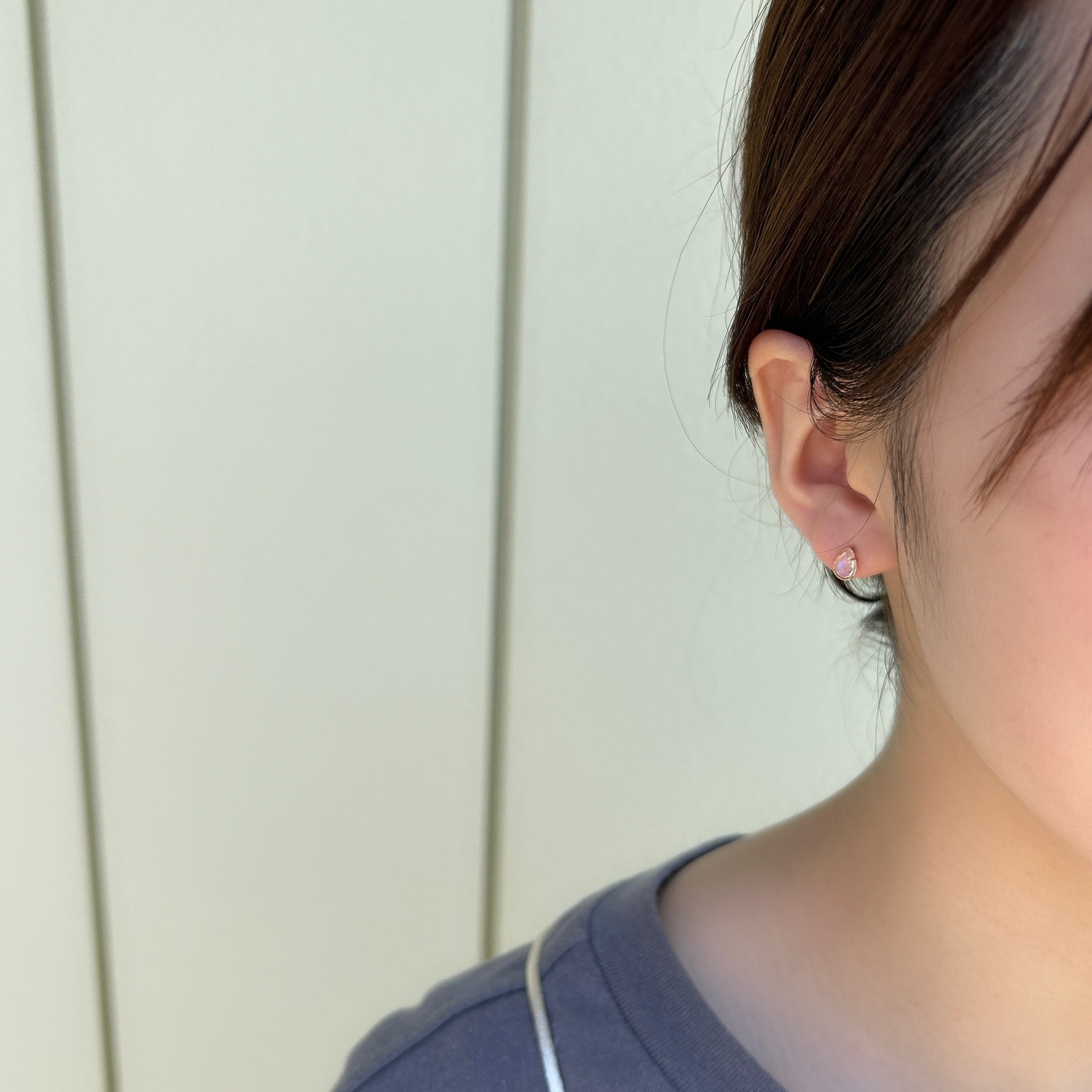 K18ロイヤルブルームーンストーンツユピアス