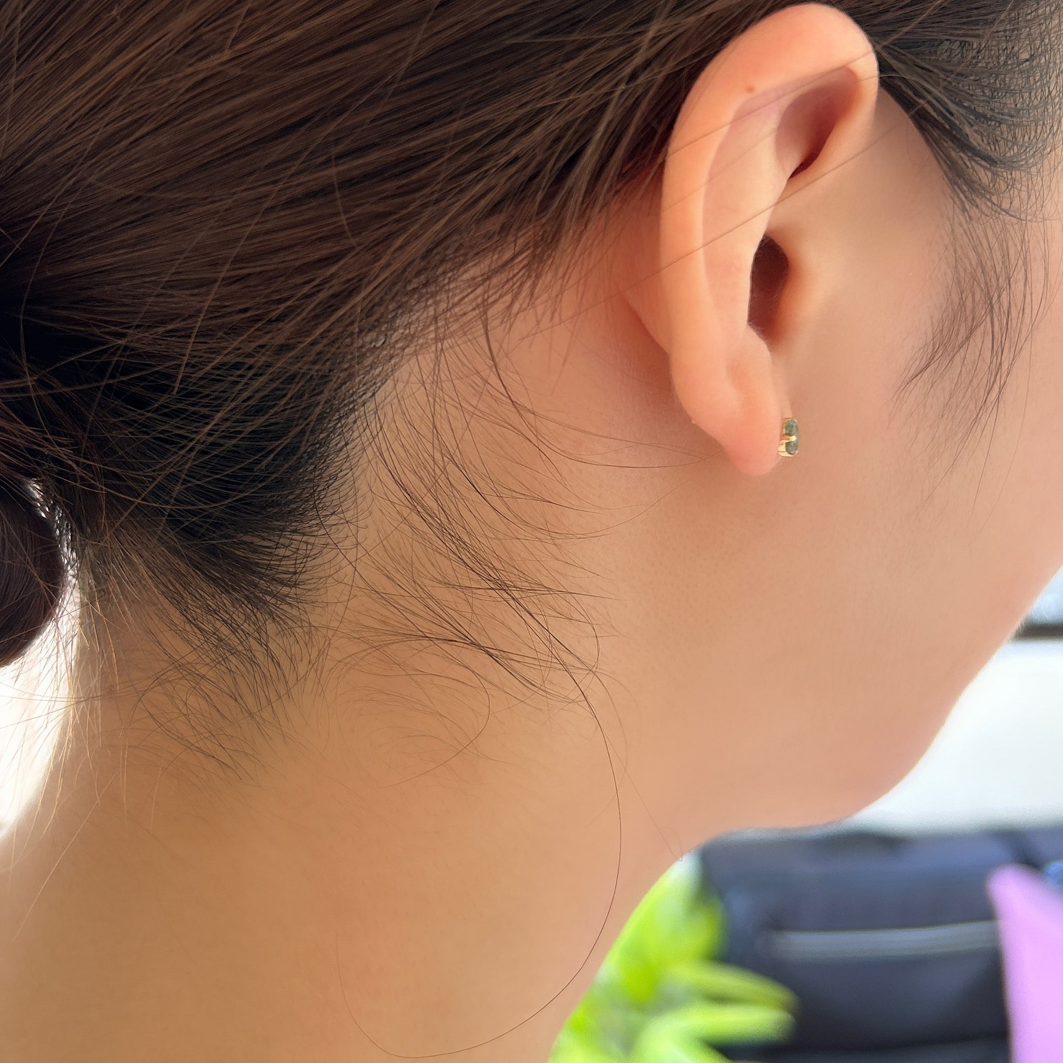 K18ミントカヤナイトピアス