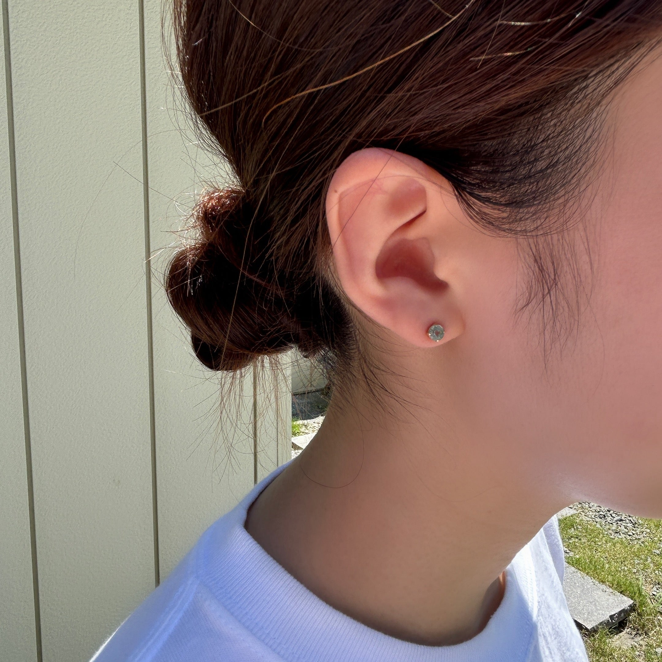 K18ミントカヤナイトピアス