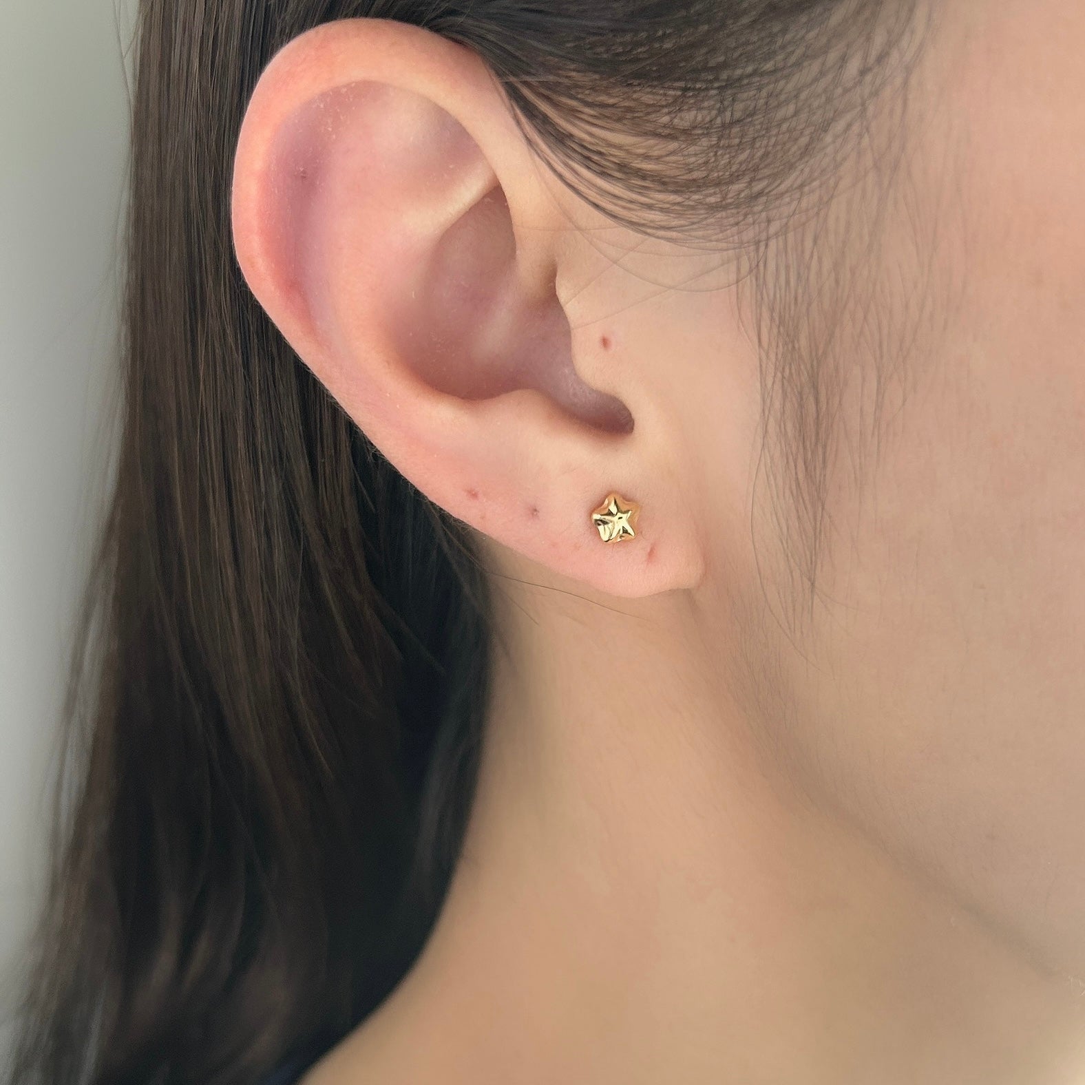 K18スターピアス