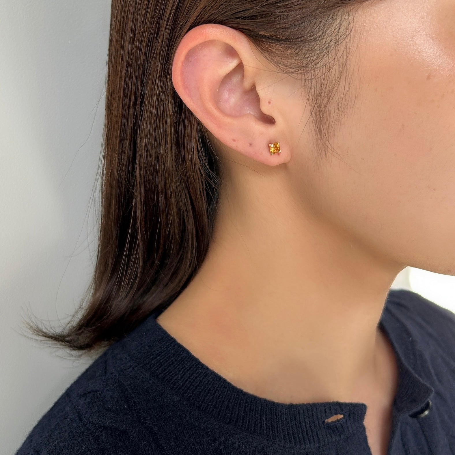 K18シトリンクッションピアス