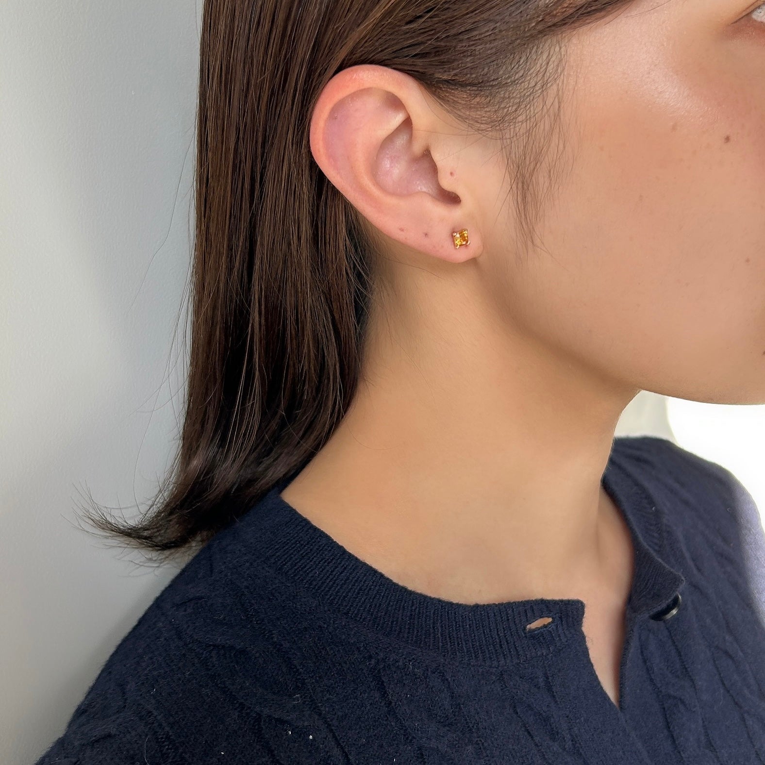 K18シトリンクッションピアス