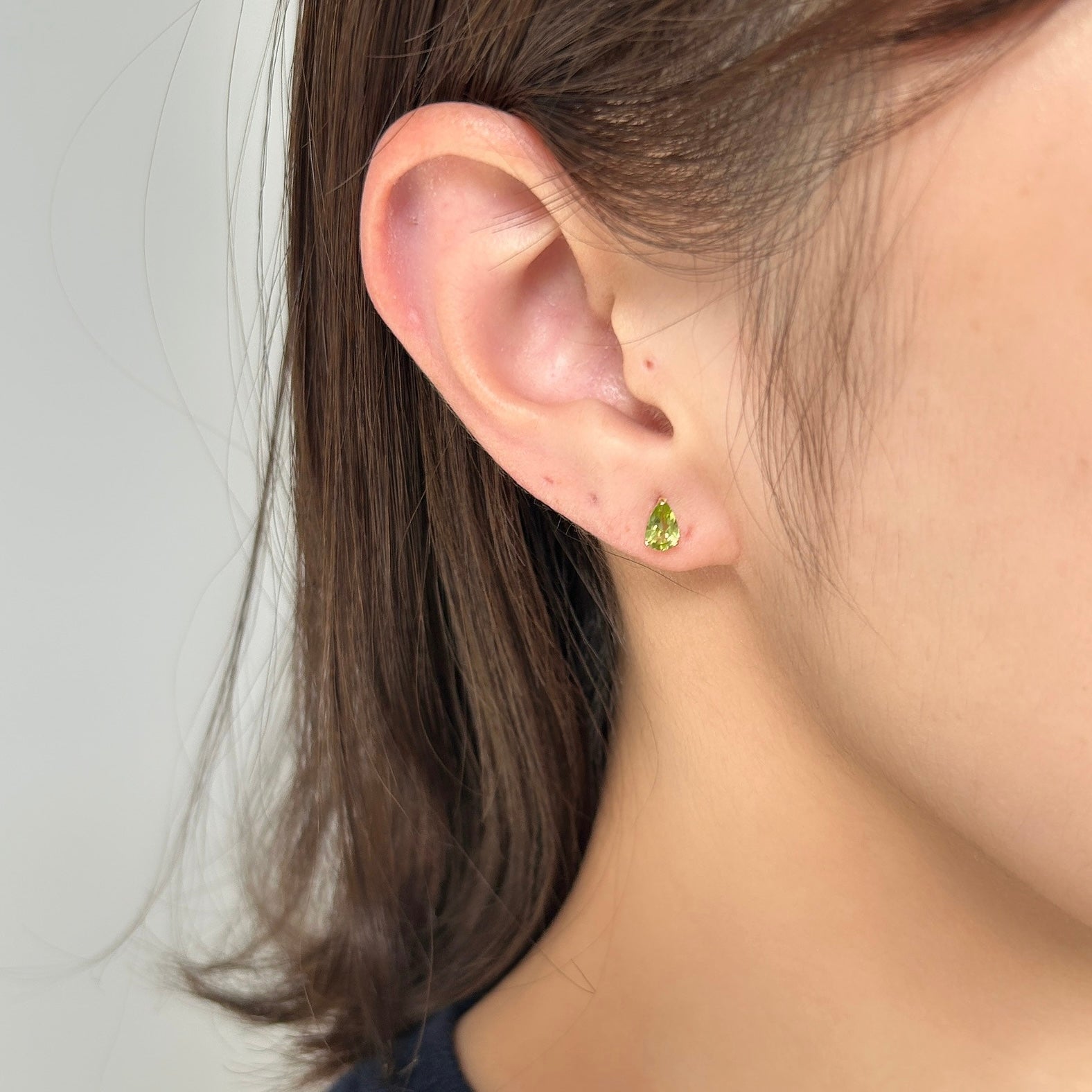 K18ペリドットピアス
