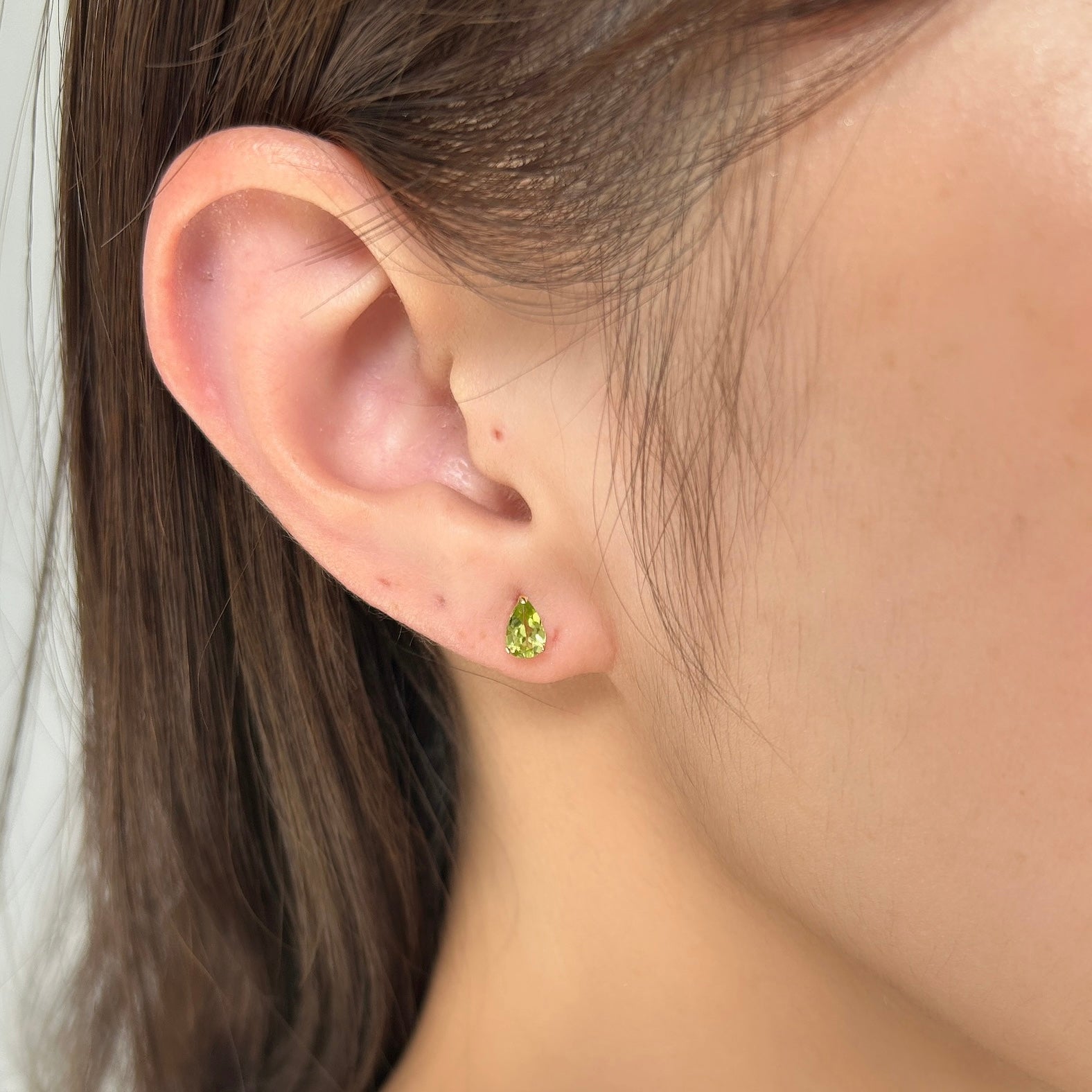 K18ペリドットピアス