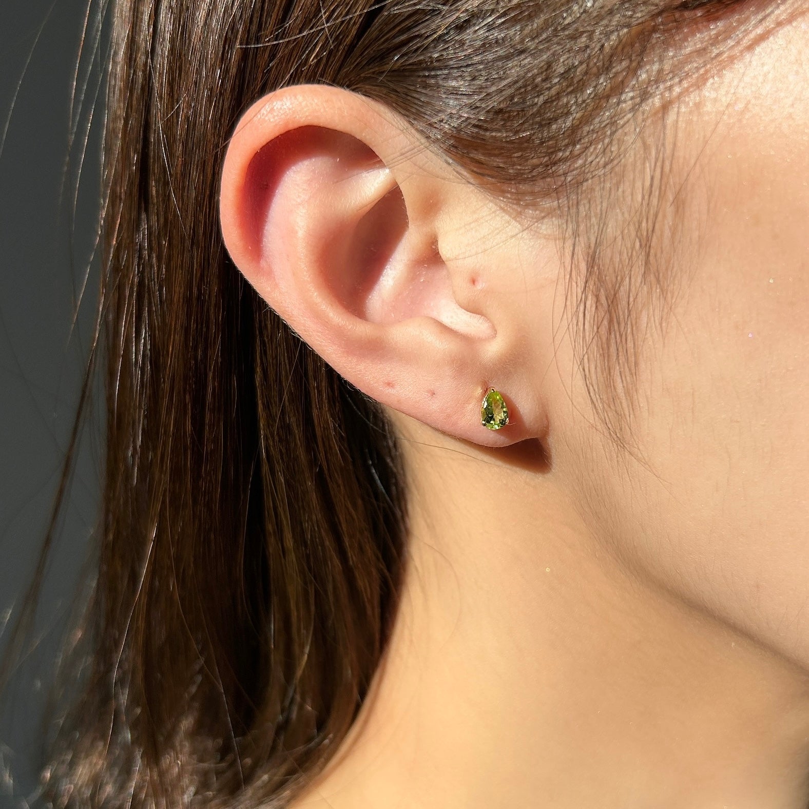 K18ペリドットピアス