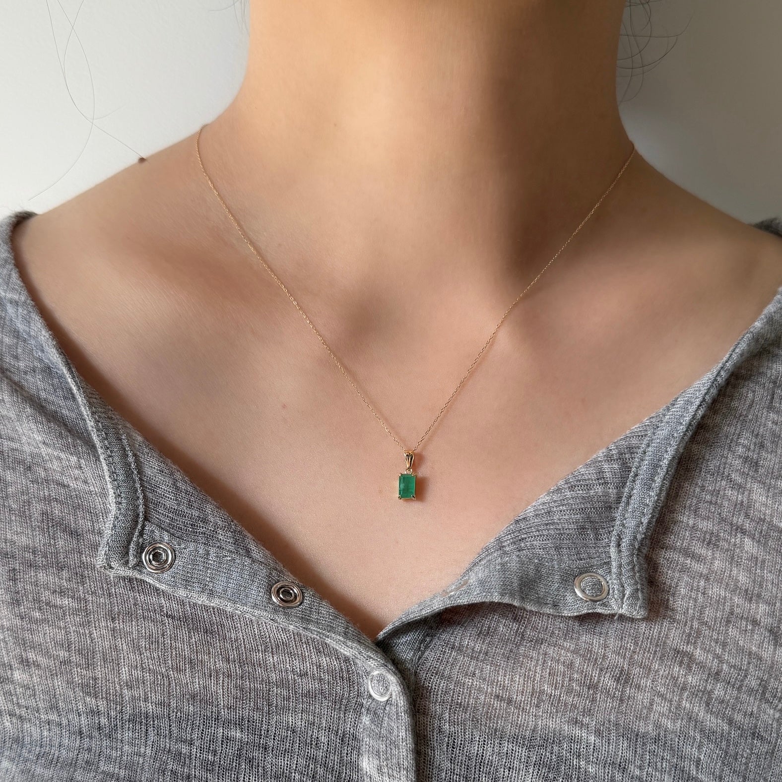 NEW＞K18スクエアエメラルドペンダントトップ