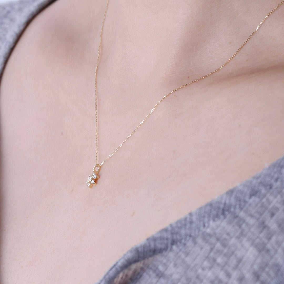 ＜クリスマス限定＞【受注生産品】K18 フラワーダイヤモンドネックレスミニ