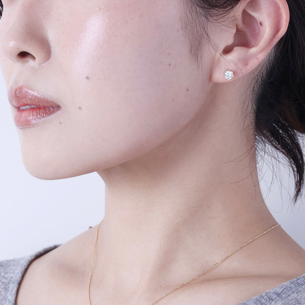 ＜クリスマス限定＞【受注生産品】K18 0.5ctダイヤモンドピアス(ソーティング付き)