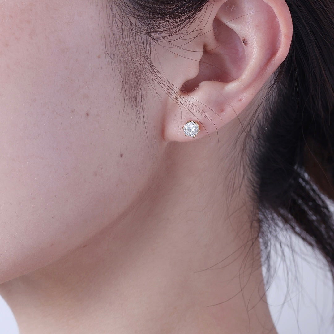 ＜クリスマス限定＞【受注生産品】K18 0.5ctダイヤモンドピアス(ソーティング付き)